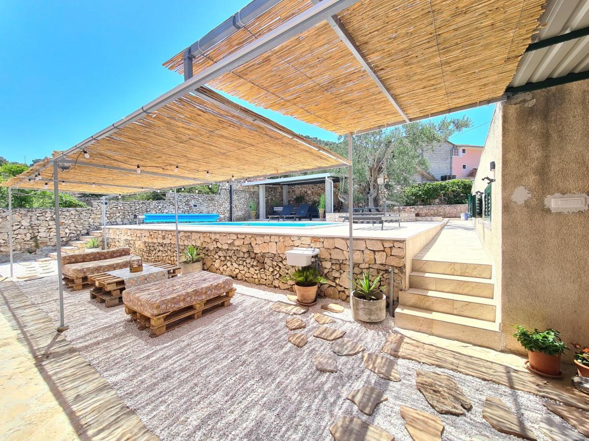 Olive Tree - House With Pool Villa Vinišće Dış mekan fotoğraf